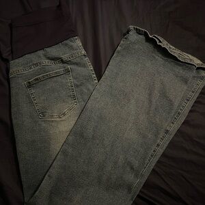 Straight Leg Medium Wash XL Maternity jeans